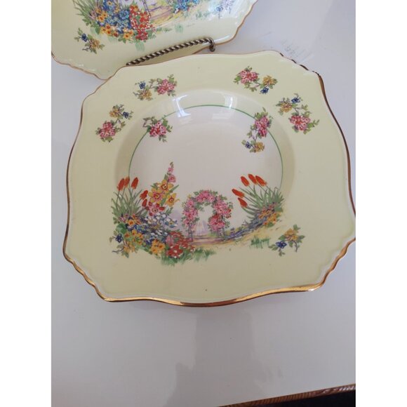 Antique Royal Windsor Large Soup/Salad Bowls(2) Patt. 1068 Wisteria/Garden - Picture 10 of 11